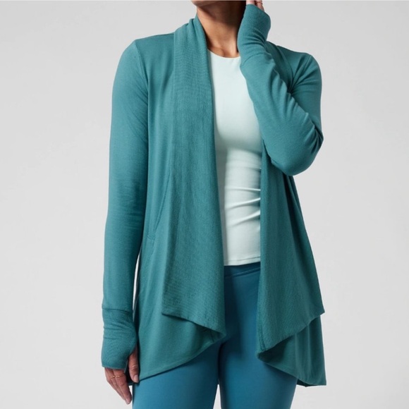 Athleta Sweaters - Athleta Cozy Pranayama Wrap Pocket Shawl Lounge Cardigan Borealis Green Small